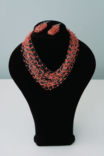 Schmucke aus Glasperlen - MADEheart.com