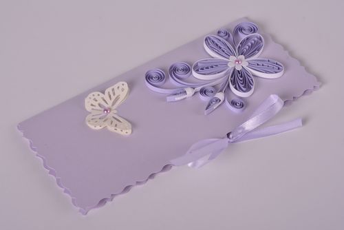 Carte de voeux fait main mauve avec fleur et papillon Cadeau original fille - MADEheart.com