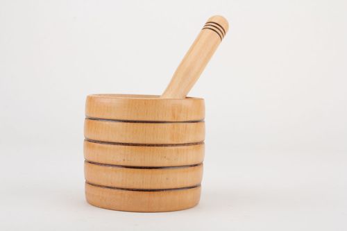 Wooden mortar and pestle - MADEheart.com