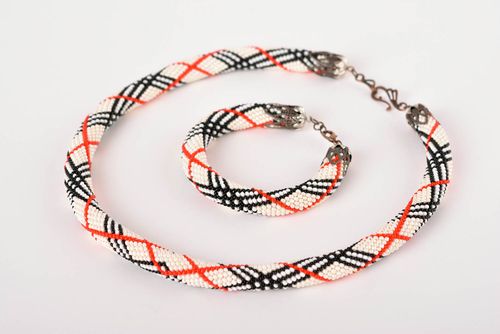 Collier spirale crochet Bracelet fait main perles de rocaille 2 pcs Cadeau femme - MADEheart.com