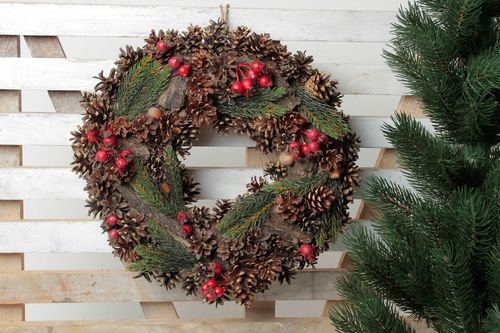Handmade Weihnachtskranz für die Tür Deko für Weihnachten Wohnzimmer Ideen  - MADEheart.com