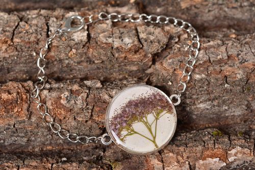 Handmade bracelet metal jewelry flower bracelet epoxy resin gifts for women - MADEheart.com