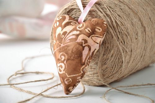 Suspension décorative fait main Coeur  - MADEheart.com