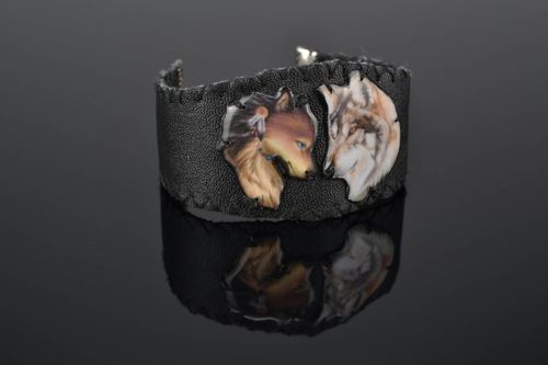 Synthetic leather bracelet Wolfs Passion - MADEheart.com