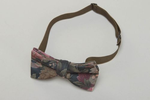 Handmade fabric bow tie - MADEheart.com