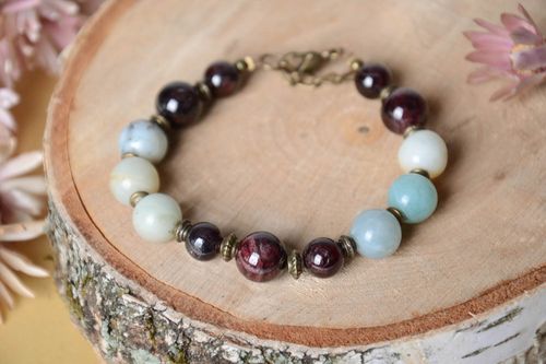 Bracelet pierres naturelles Bijou fait main design tendre Accessoire femme - MADEheart.com