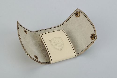 Money clamp made of natural leather - MADEheart.com