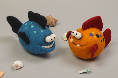 Ensemble de jouets fait main Peluche poisson Jouet enfant Cadeau enfant 2 pièces - MADEheart.com