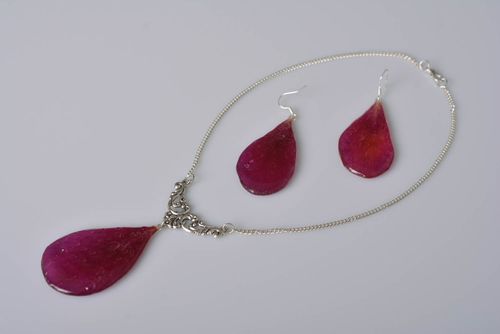 Parure de Bijoux en résine faits main pivoine Boucles doreilles pendentif - MADEheart.com