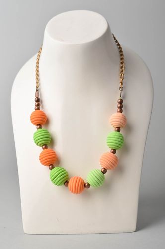 Collar hecho a mano de arcilla polimérica bisutería de moda accesorio para mujer - MADEheart.com