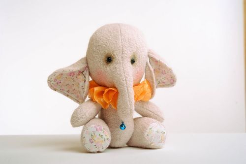 Brinquedo macio de caxemira Elefante - MADEheart.com