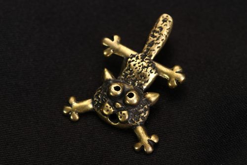 Pingente de bronze feito à mão Gato -Astronauta - MADEheart.com