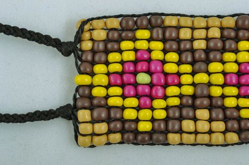 Breites Armband aus Glasperlen  - MADEheart.com