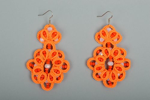 Boucles doreilles pendantes Bijou fait main orange frivolité Cadeau femme - MADEheart.com