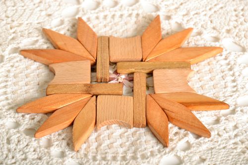 Wooden heat resistant coaster - MADEheart.com