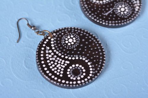Orecchini di legno fatti a mano accessorio originale bellissimo da donna - MADEheart.com