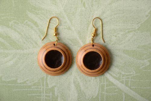 Ceramic earrings painted with glaze - MADEheart.com