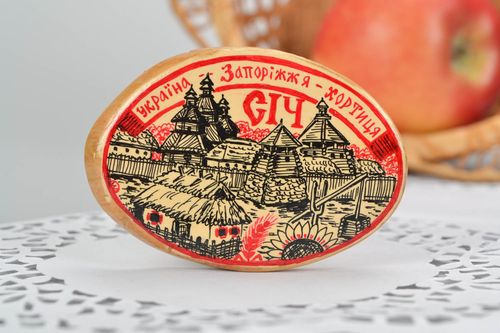 Imã de madeira para frigorífico feito à mão lembrancinha de madeira artesanal  - MADEheart.com