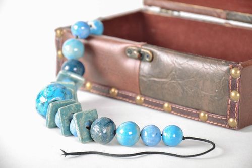 Massive ceramic bead necklace - MADEheart.com