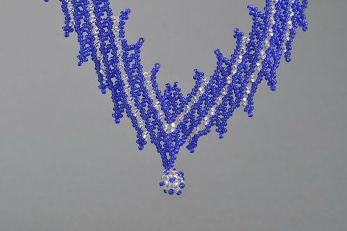 El collar artesanal de abalorios italianos - MADEheart.com