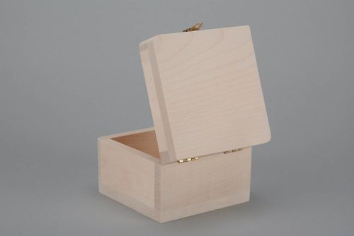 Boîte en bois brut à bijoux à décorer - MADEheart.com