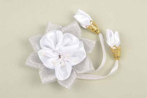Handmade hair clip unusual hair clip with flower gift ideas designer accessory - MADEheart.com