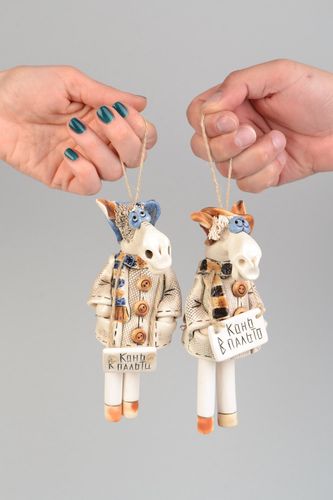 Ensemble de clochettes en argile faites main chevaux en manteaux 2 pièces - MADEheart.com