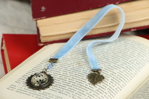 Bookmark in vintage style - MADEheart.com