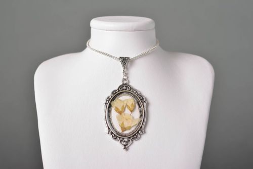 Handmade jewelry botanic pendant flower pendant accessories for girls - MADEheart.com
