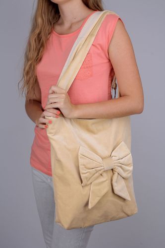 Borsa in velluto fatta a mano borsetta originale accessorio bello da donna   - MADEheart.com