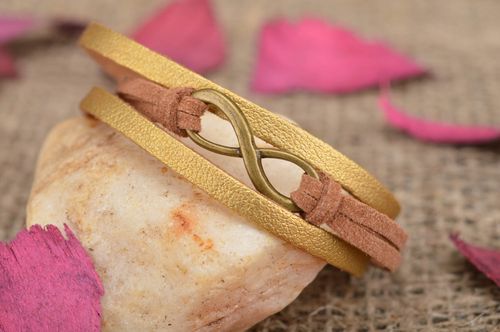 Bracelet en cuir bicolore fin fait main avec signe de linfini en métal - MADEheart.com