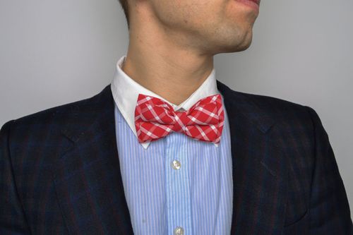 Checkered red bow tie - MADEheart.com