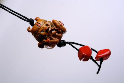 Pendant with pressed coral Viking - MADEheart.com