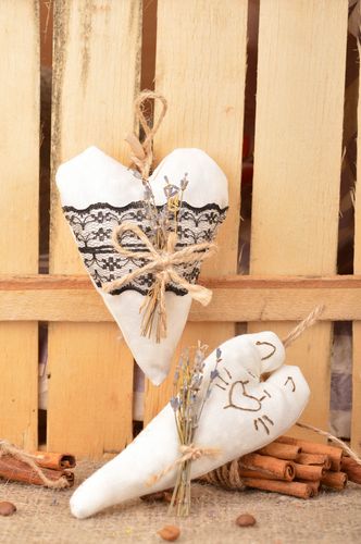 Set of 2 handmade decorative heart shaped fabric wall hanging sachet pillows  - MADEheart.com