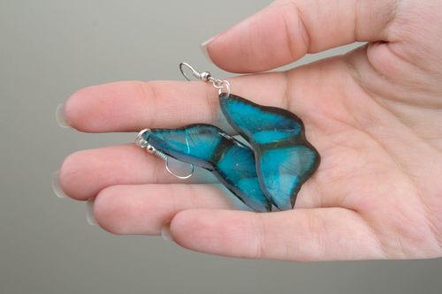 Boucles doreilles artisanales en forme de papillon - MADEheart.com