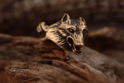 Bronze ring Wolf - MADEheart.com