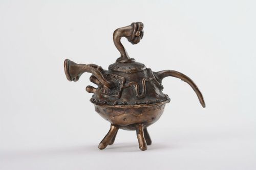 Estatueta de bronze Pulga Mecânica - MADEheart.com