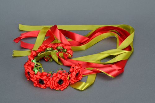 Red head wreath Poppy Field - MADEheart.com