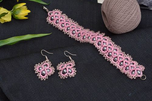 Pink earrings handmade jewelry set designer bracelet beaded accessories for her - MADEheart.com