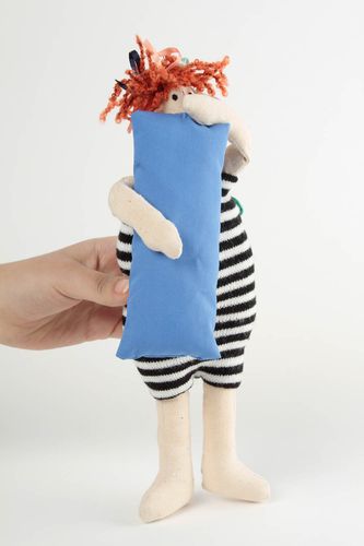 Bambola di peluche fatta a mano pupazzo di peluche giocattolo di peluche - MADEheart.com