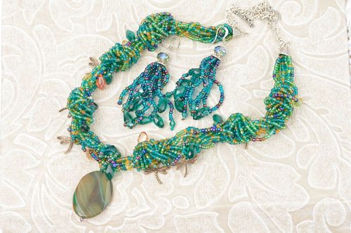 Handmade accessory designer earrings unusual necklace beads jewelry gift ideas - MADEheart.com