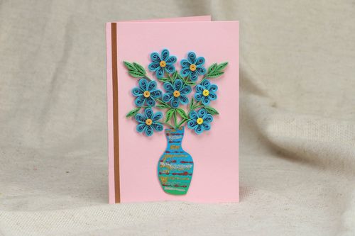Greeting card decorated using quilling technique - MADEheart.com