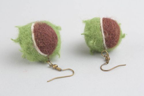 Kastanien Ohrringe aus Wolle - MADEheart.com