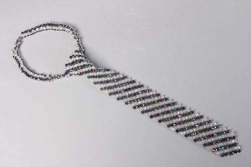 Handmade beaded womens tie - MADEheart.com