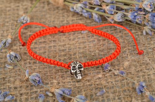 Stylish handmade braided friendship bracelet unusual thread bracelet gift ideas - MADEheart.com