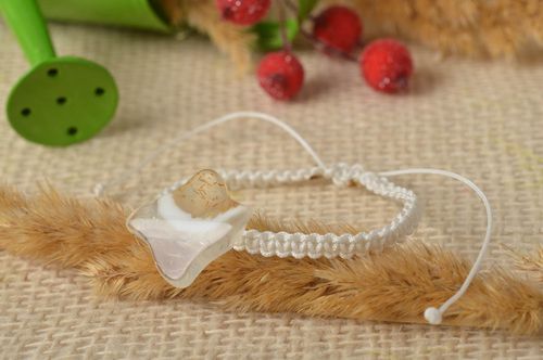 Bracelet tressé en cordons cirés Bijou fait main blanc fin Cadeau femme - MADEheart.com