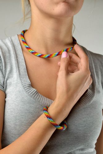 Collier spirale Bijoux faits main Bracelet fantaisie original Cadeau femme - MADEheart.com