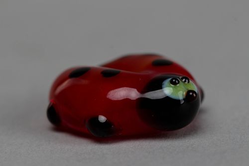 Figurine en verre au chalumeau faite main Coccinelle  - MADEheart.com