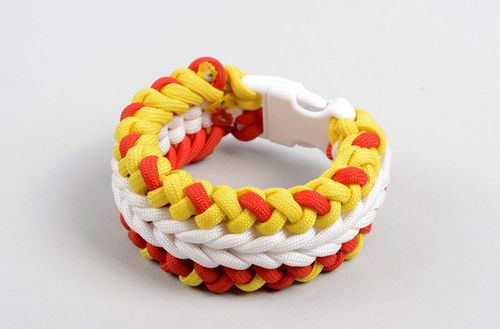 Survival bracelet parachute cord bracelet paracord bracelet stylish gift for men - MADEheart.com