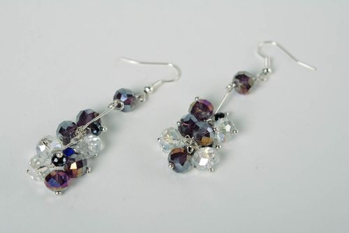 Boucles doreilles en cristal faites main longueur moyenne bijou pour femme - MADEheart.com
